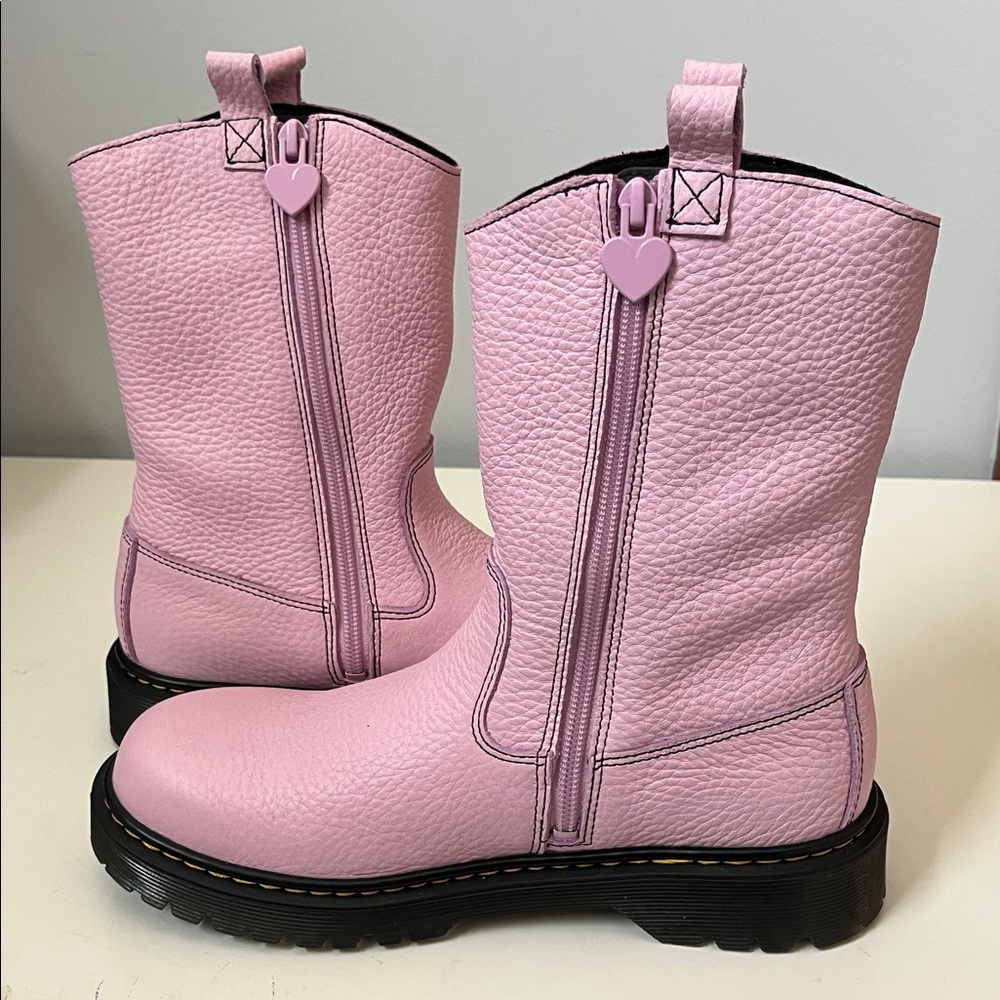 Doc Martens pink heart cutout Nappa patent leather pull on boots Barbie - Picture 10 of 10